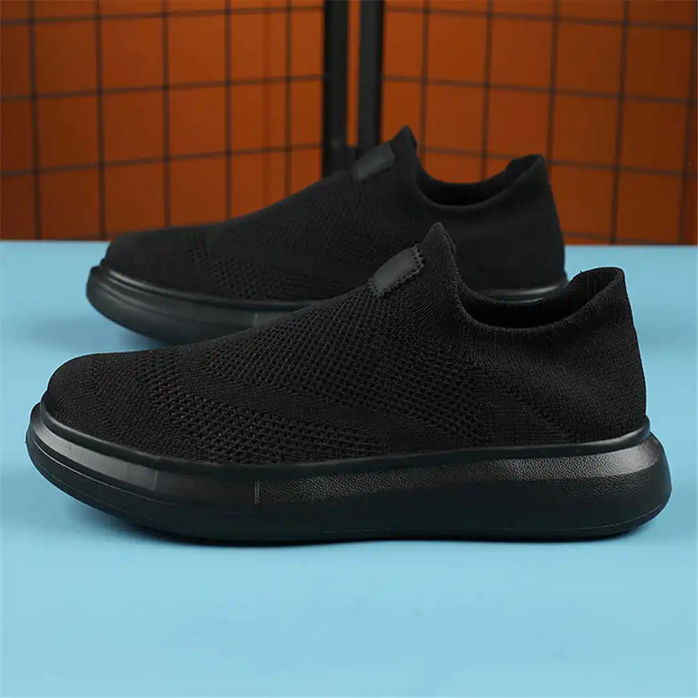 Calze con plateau scarpe marro - Men Formal Wear All Black recensione e prezzo